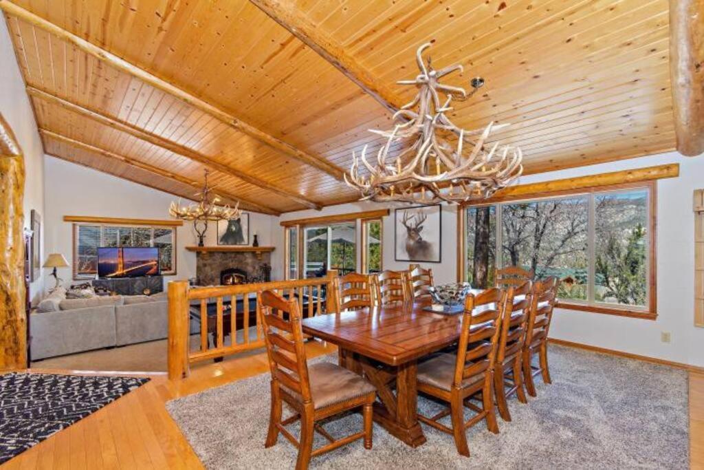 Custom Single Story Cabin With Jacuzzi Pool Table & Big Game Room With Arcade Games Lac Big Bear Extérieur photo
