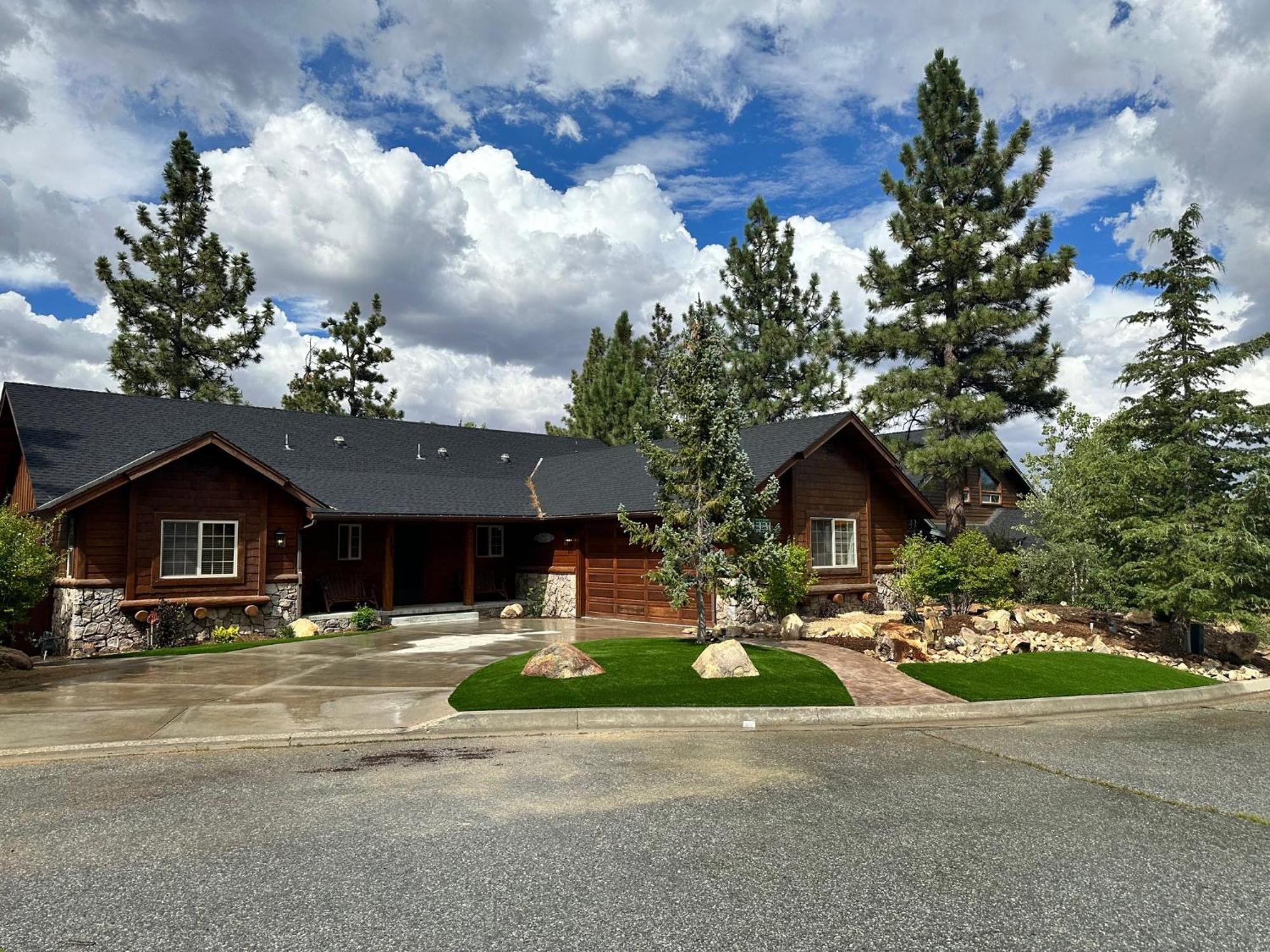 Custom Single Story Cabin With Jacuzzi Pool Table & Big Game Room With Arcade Games Lac Big Bear Extérieur photo